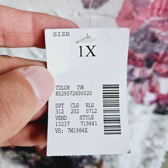 Maggie Barnes For Catherines Womens 1X Tiered Ruffle Watercolor Floral Tee Shirt - Picture 7 of 7